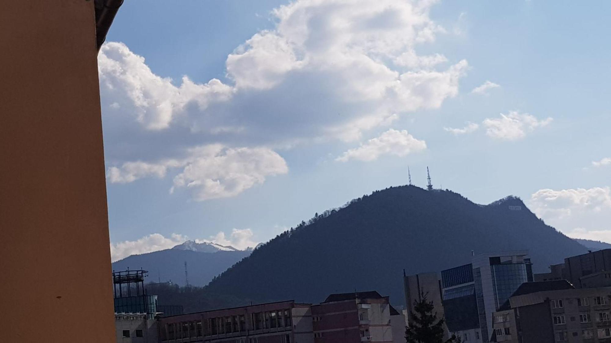 Cosy 2 Bedroom Apartment In New Town Brasov Exterior photo