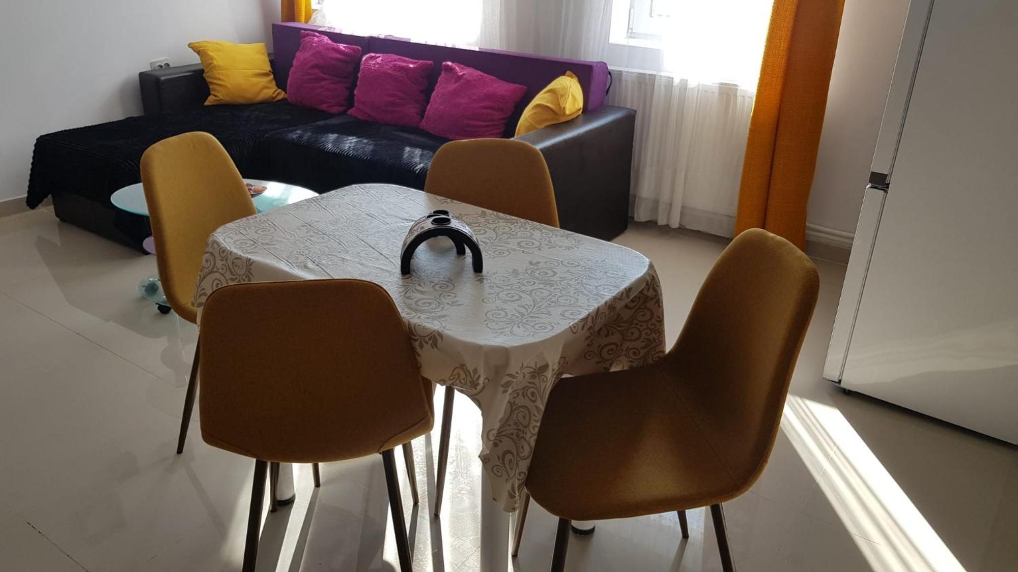Cosy 2 Bedroom Apartment In New Town Brasov Exterior photo