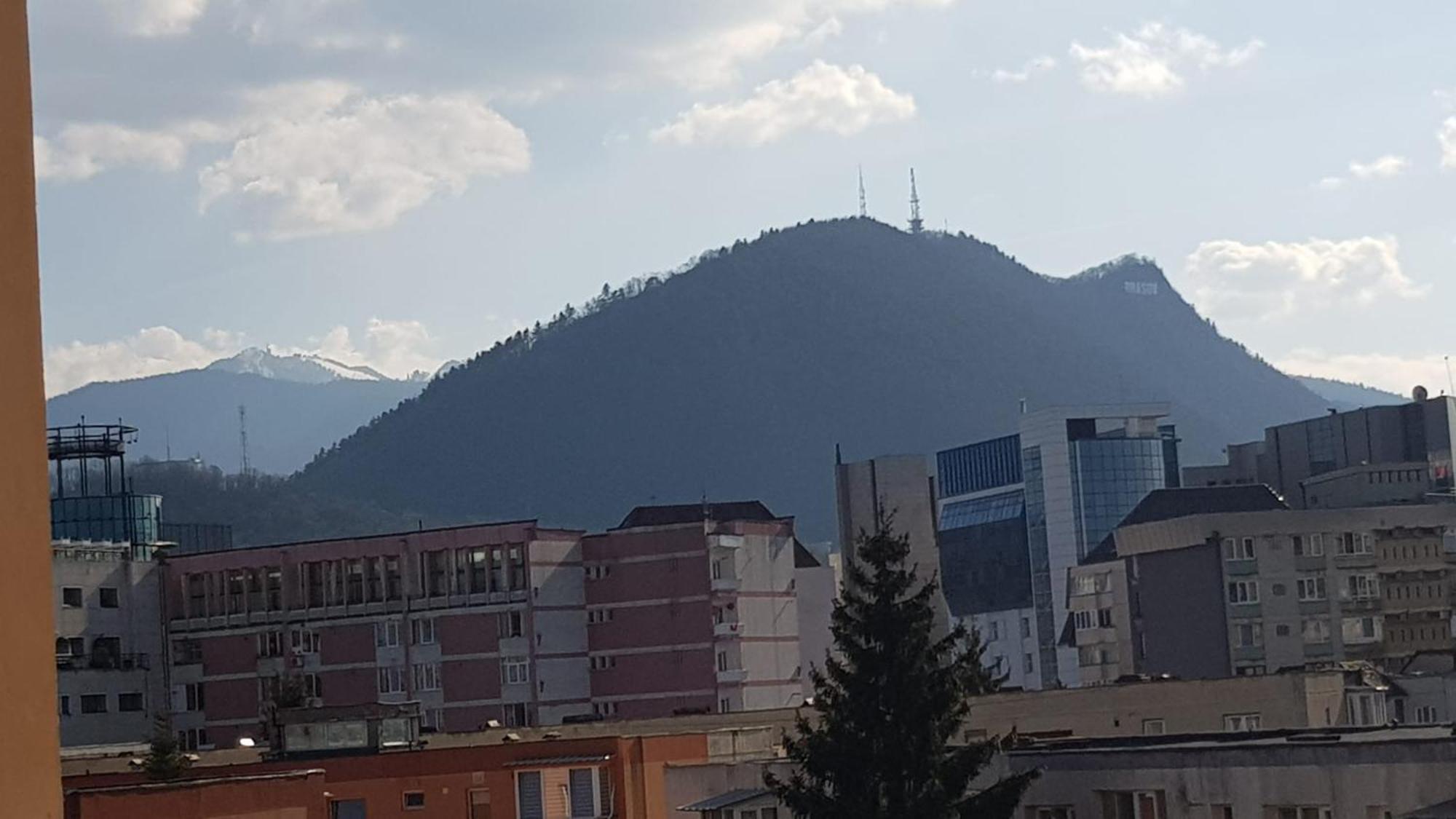 Cosy 2 Bedroom Apartment In New Town Brasov Exterior photo