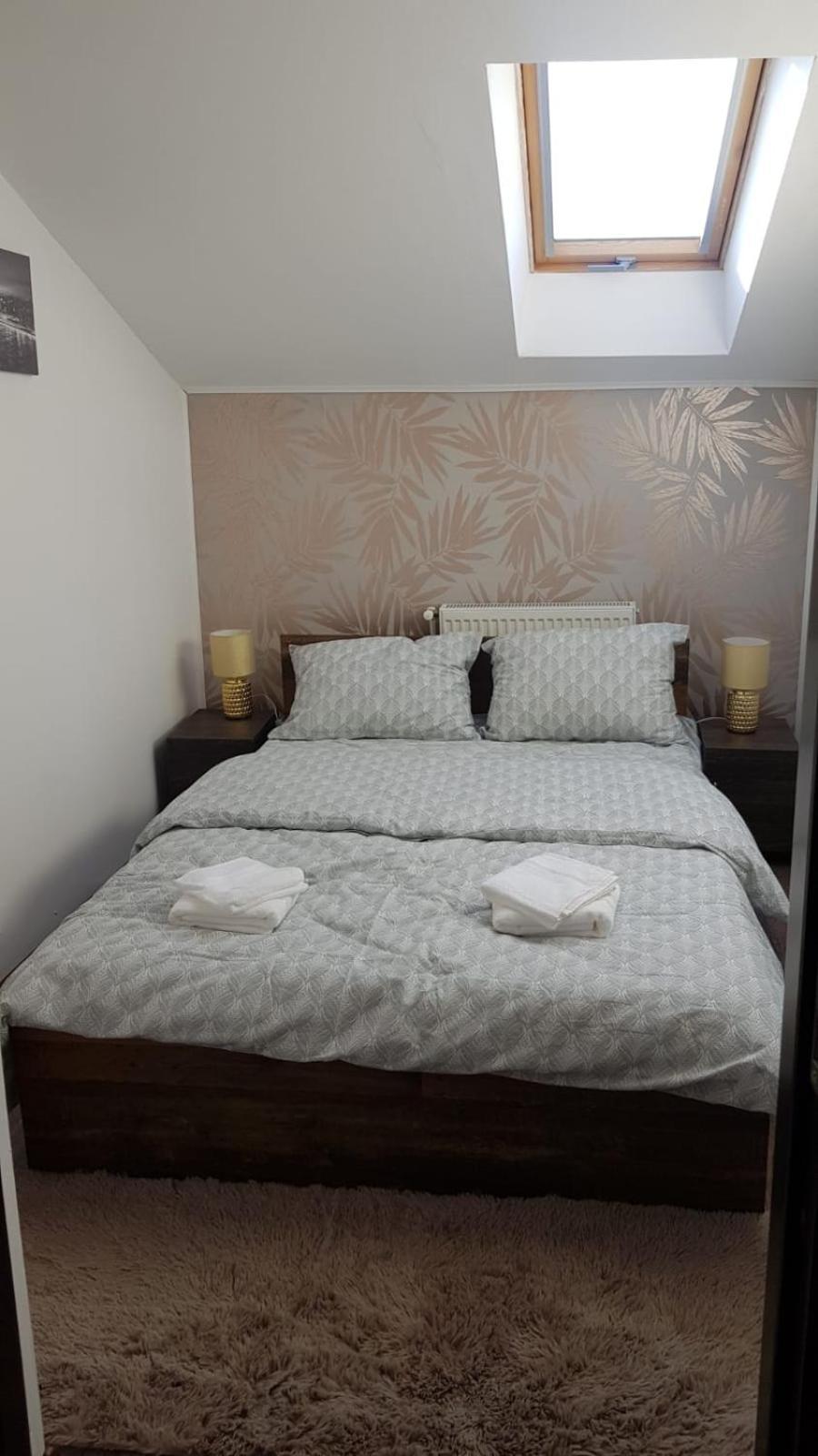 Cosy 2 Bedroom Apartment In New Town Brasov Exterior photo