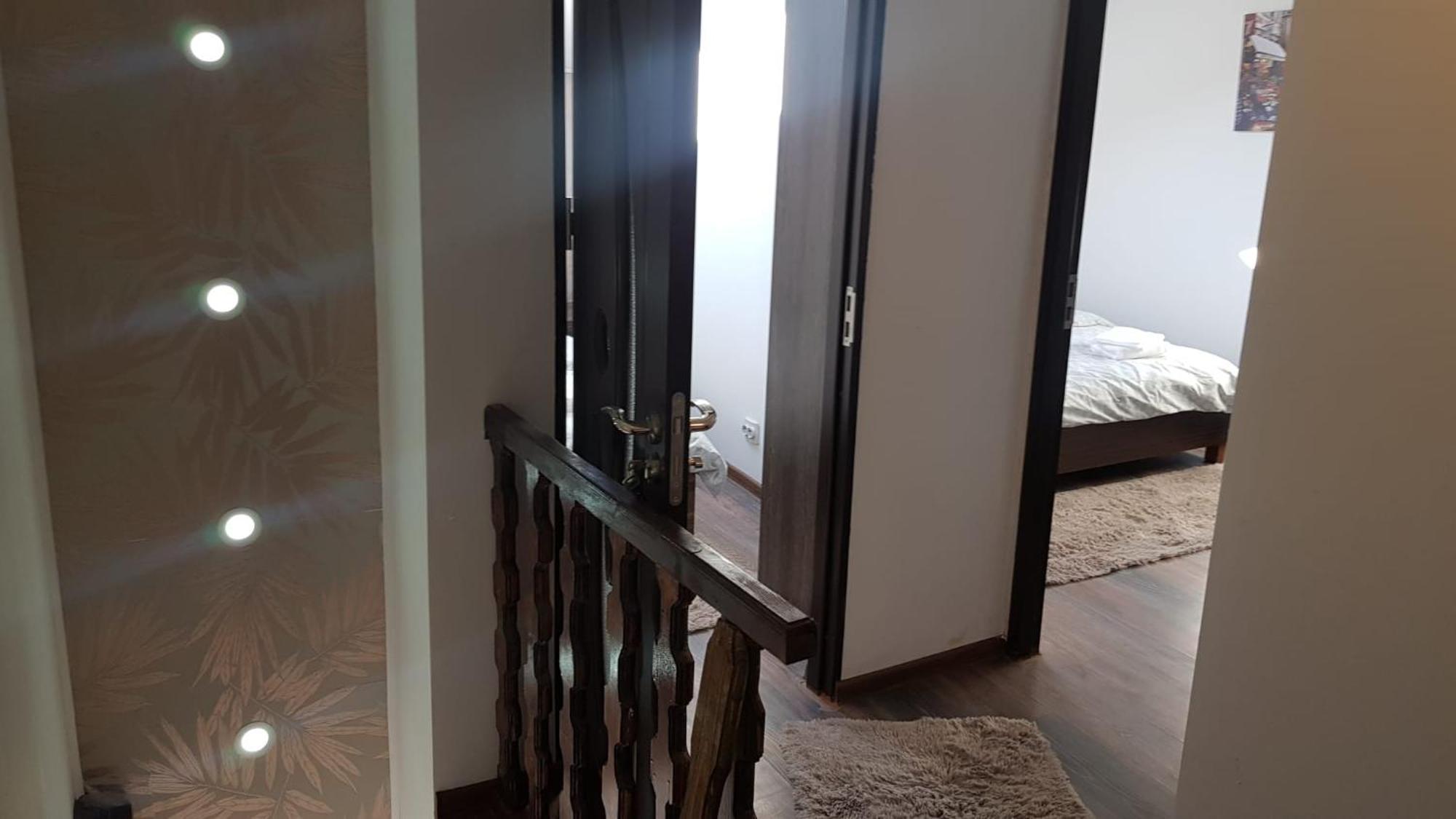Cosy 2 Bedroom Apartment In New Town Brasov Exterior photo